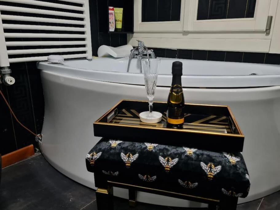 Luxury Apartment In เวนิส ภายนอก รูปภาพ